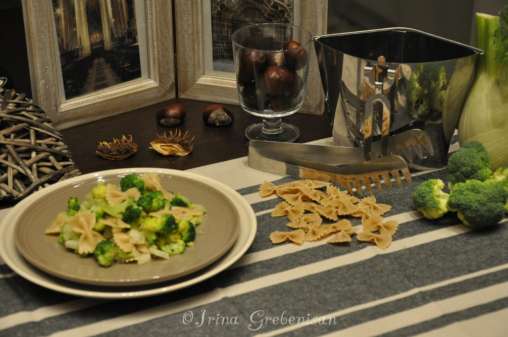 Paste farfale cu broccoli și fenicul